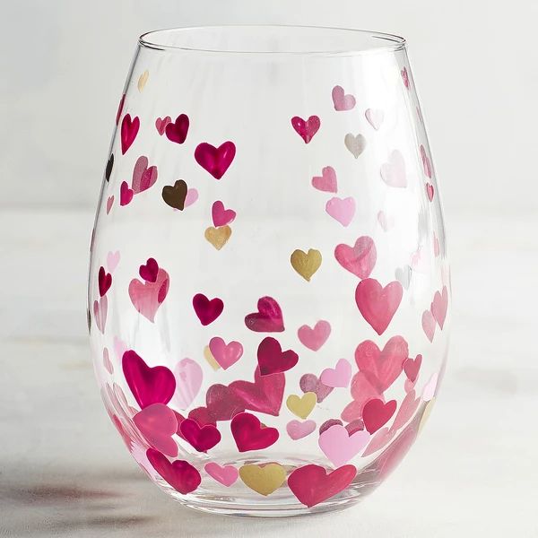 heart-painting-wine-glass