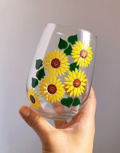 sunflowers-wine-glass-painting-ideas